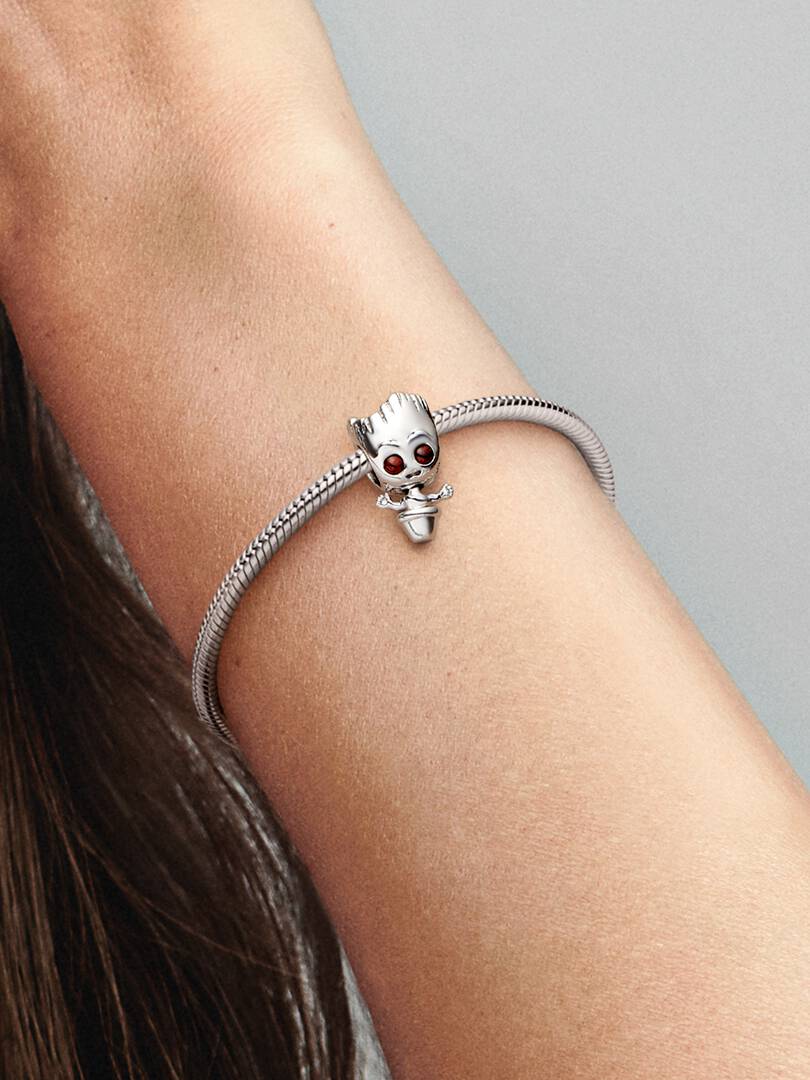 Charm Marvel Les Gardiens de la Galaxie Groot Dansant Argent Massif
