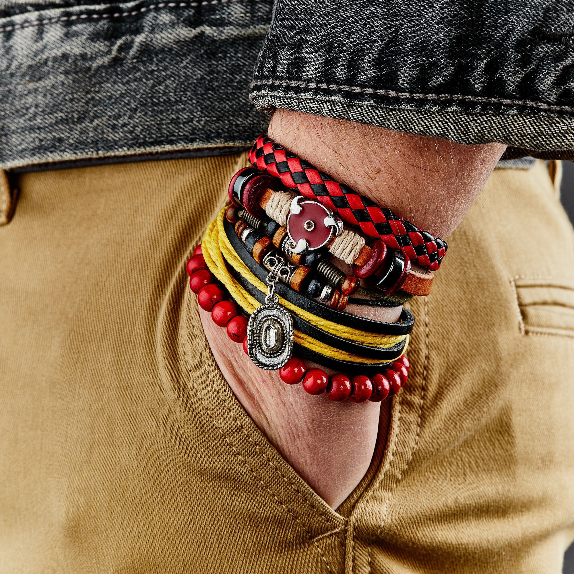 Bracelet manchette Chaussée d'Antin - cuir - rouge