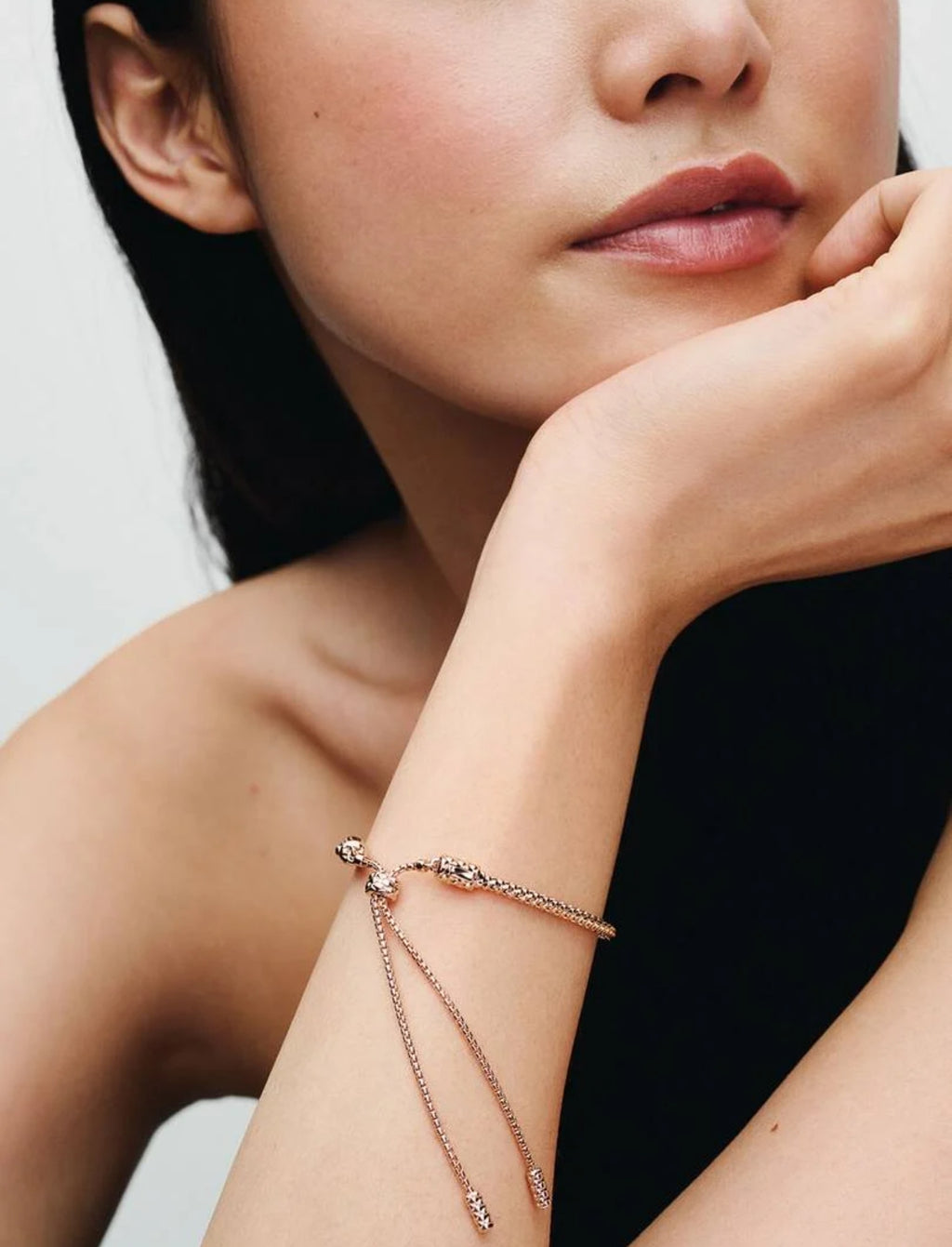 Bracelet Coulissant Chaîne Cloutée Métal doré à l'Or Rose 14 carats