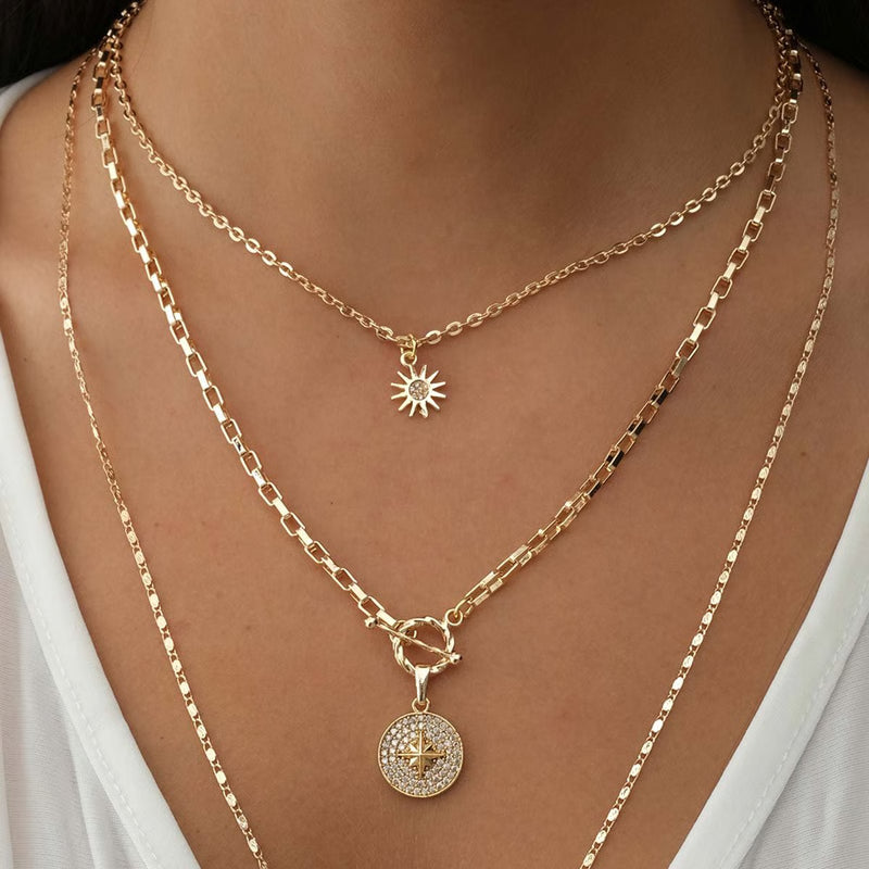 ATELIER MIU Collier multiple - Laiton plaqué or & zircons